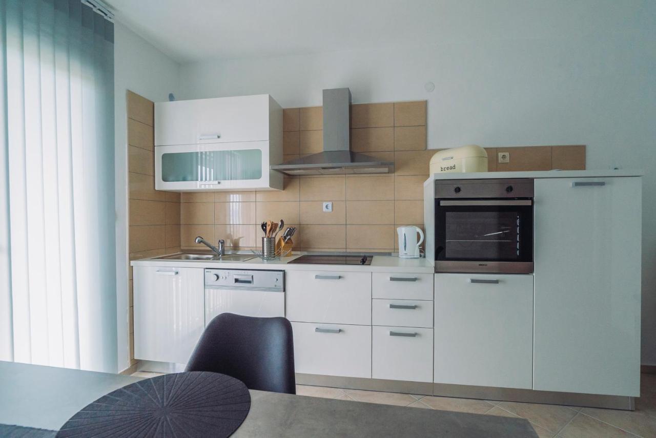 Apartmani Josip Podstrana Exterior foto